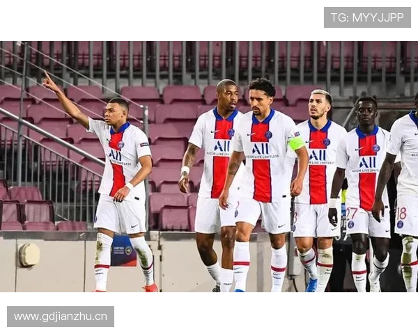 巴尔韦德与德容中场推进结构及效率对比分析 巴尔韦德与德容中场推进结构及效率对比分析