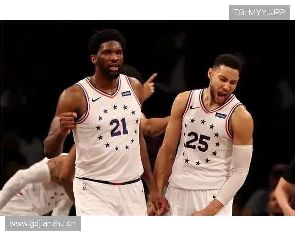 恩比德休赛期天天吃牛排配红酒，训练馆打卡照却瘦成闪电侠